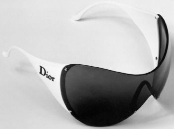 고글형 선글라스 디자인