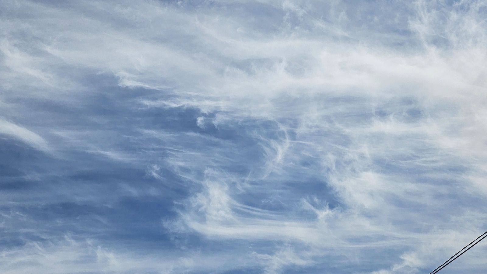 하늘에서 바다 파도의 멋진 모습